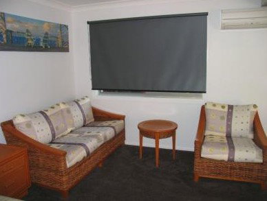 Next Yamba Norfolk Motel - New Castle Holiday 3