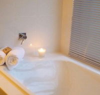 Hunter Valley Couples Accommodation - New Castle Holiday