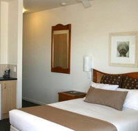 Yamba Beach Motel - New Castle Holiday