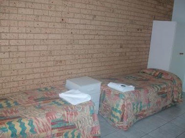 Yamba Motor Inn - New Castle Holiday 1