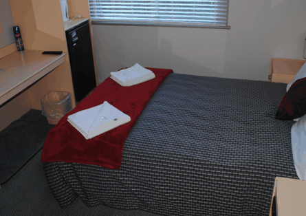 Tea Gardens Hotel Motel - New Castle Holiday 1