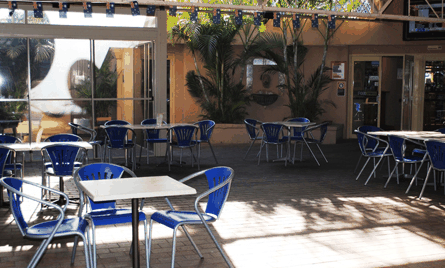 Tea Gardens Hotel Motel - New Castle Holiday 2