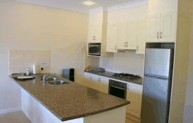 Cadman Apartments - New Castle Holiday 3
