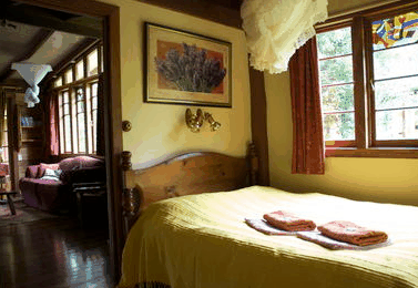 Nimbin Holiday Accommodation  Guest House - New Castle Holiday
