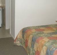 Golf View Motor Inn - New Castle Holiday