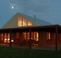 Little Bunda Cottages - New Castle Holiday