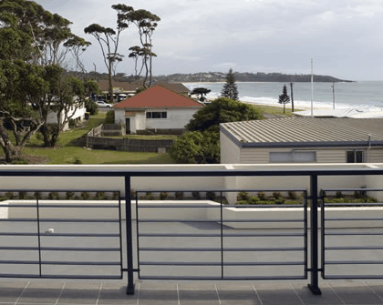 Mollymook Beachfront Executive Apartments - New Castle Holiday 4