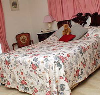 Jan's Bed  Breakfast - New Castle Holiday