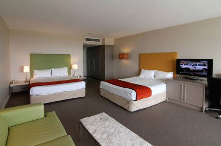 Quality Sands Hotel - New Castle Holiday 4