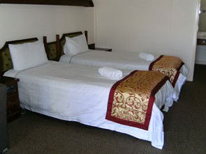 Molly Morgan Motor Inn - New Castle Holiday 3