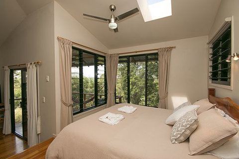 Tallaringa Views - New Castle Holiday 1