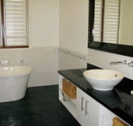 Abigail's Beach House - New Castle Holiday