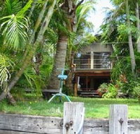 Belongil River House - New Castle Holiday