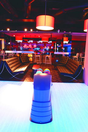 Strike Bowling Bar - King Street Wharf - New Castle Holiday 3