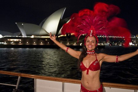Rhythmboat & Cruise Sydney Harbour - New Castle Holiday 1