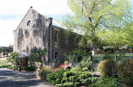 Goona Warra Vineyard - New Castle Holiday 0