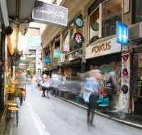 Melbourne By Foot - New Castle Holiday