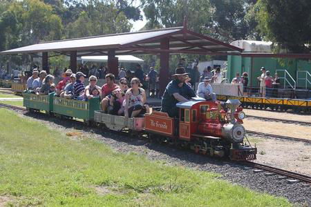 Altona VIC New Castle Holiday