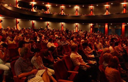 Riverside Theatre - New Castle Holiday 3