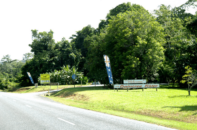 Bruce Belchers Daintree River Cruise - New Castle Holiday