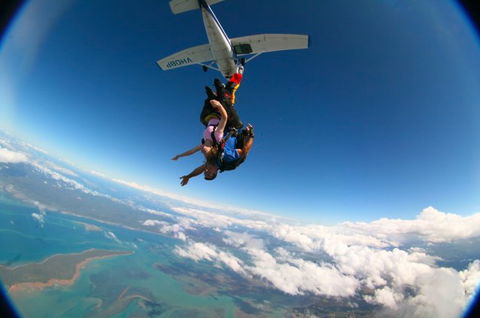 Skydive Hervey Bay - New Castle Holiday 1