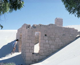 Mundrabilla WA New Castle Holiday