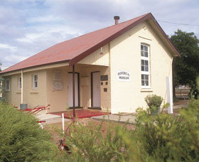 Katanning WA New Castle Holiday