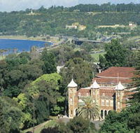 Government House - New Castle Holiday