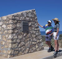 Potshot Monument - New Castle Holiday