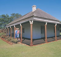 Wonnerup House and Old School - New Castle Holiday