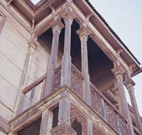 Old Gentleman's Club - New Castle Holiday