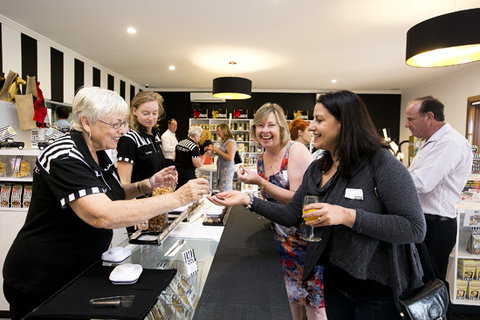 Morish Nuts - New Castle Holiday 0