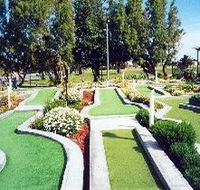West Beach Mini Golf - New Castle Holiday