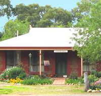 Stacey Studio Gallery  Almond Grove BB - New Castle Holiday