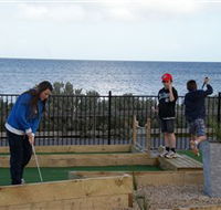Port Vincent Putt Putt - New Castle Holiday