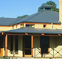 Hugo Wines - New Castle Holiday