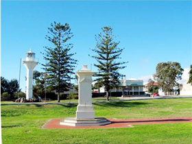 Historic Wallaroo Town Drive - New Castle Holiday 0