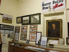 Minlaton Museum - New Castle Holiday 0