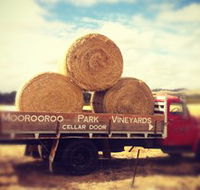 Moorooroo Park Vineyards - New Castle Holiday