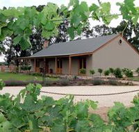 VineCrest Fine Barossa Wine - New Castle Holiday