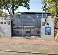 Glenelg Air Raid Shelter - New Castle Holiday