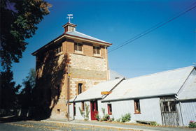The Oakbank Weaver - New Castle Holiday 0