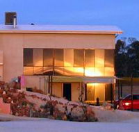 Mt Surmon Wines - Scarlattis Gallery - New Castle Holiday