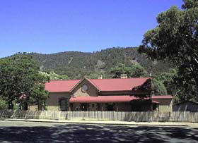 Melrose SA New Castle Holiday