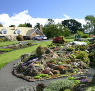 Kaydale Lodge Gardens - New Castle Holiday