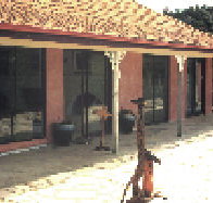 1 On Park - Art Gallery - New Castle Holiday