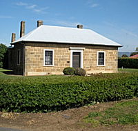 Oatlands Court House - New Castle Holiday
