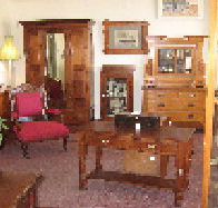New Norfolk Antiques - New Castle Holiday