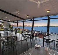 Pee Wee's at the Point - New Castle Holiday