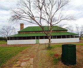 Tennant Creek Telegraph Station - New Castle Holiday 0